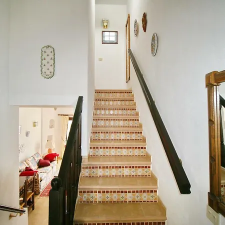 Las Rosas | 1 Bedroom | Sleeps 4 | Los Gigantes | Top Location Puerto de Santiago (Tenerife)