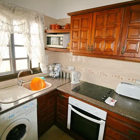 Las Rosas | 1 Bedroom | Sleeps 4 | Los Gigantes | Top Location