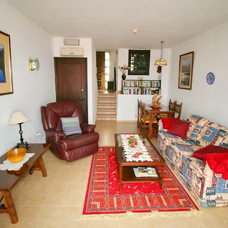 Las Rosas | 1 Bedroom | Sleeps 4 | Los Gigantes | Top Location Puerto de Santiago (Tenerife)